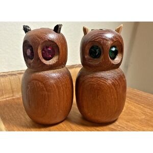 Vintage wooden owl salt + pepper shaker rhinestone eyes green & red eyes